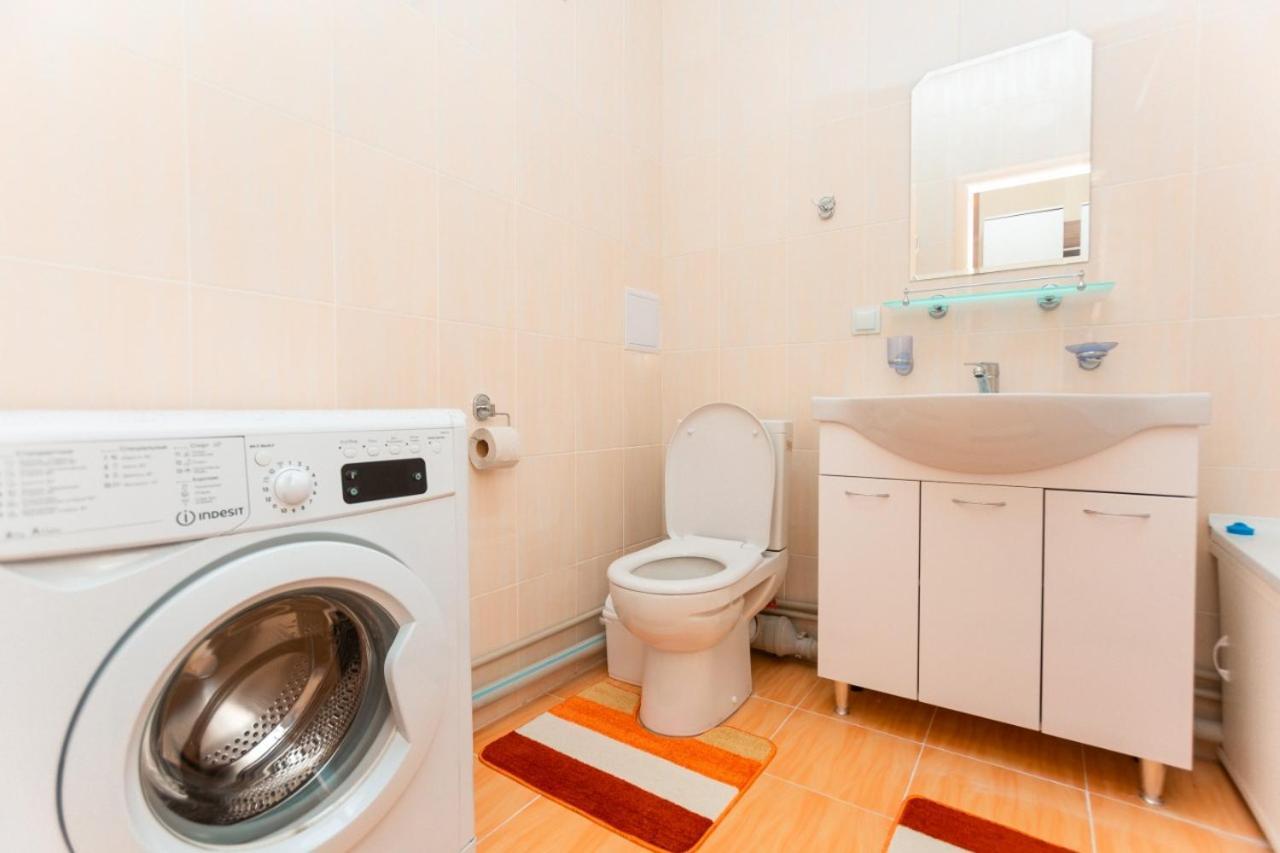 Akvarel Apartment Near Adk อัลมาตี ภายนอก รูปภาพ