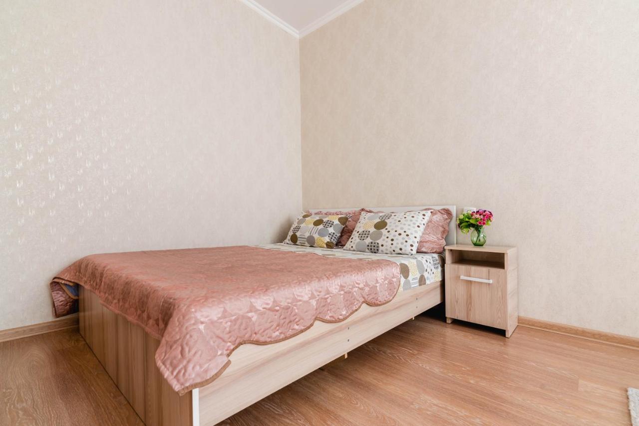 Akvarel Apartment Near Adk อัลมาตี ภายนอก รูปภาพ
